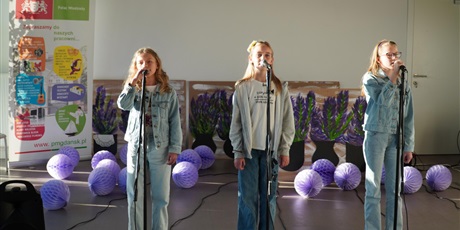 Powiększ grafikę: muzyczny-koncert-pracowni-wokalnej-642979.jpg
