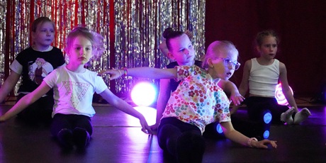 Powiększ grafikę: palacowe-dance-show-2026-697642.jpg