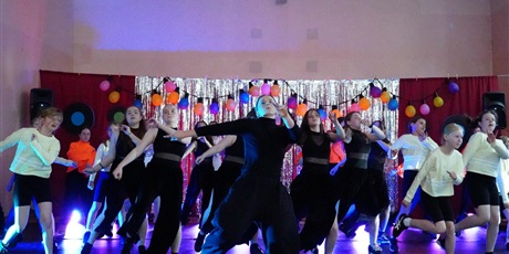 Powiększ grafikę: palacowe-dance-show-2026-697644.jpg