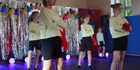 Powiększ grafikę: palacowe-dance-show-2026-697682.jpg