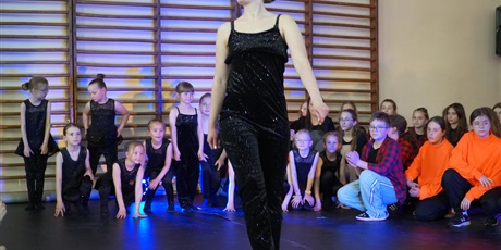 Powiększ grafikę: palacowe-dance-show-2026-697742.jpg