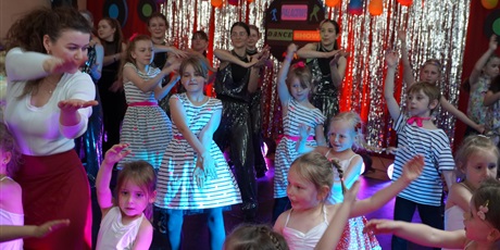Powiększ grafikę: palacowe-dance-show-2026-697746.jpg