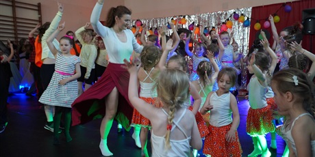 Powiększ grafikę: palacowe-dance-show-2026-697748.jpg