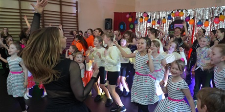 Powiększ grafikę: palacowe-dance-show-2026-697757.jpg