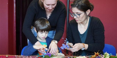 Powiększ grafikę: przyklej-sie-do-lasu-warsztaty-rodzinne-w-palacu-mlodziezy-650291.jpg