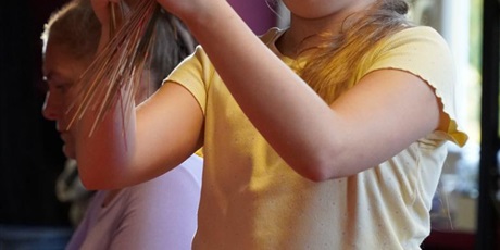 Powiększ grafikę: przyklej-sie-do-lasu-warsztaty-rodzinne-w-palacu-mlodziezy-650297.jpg