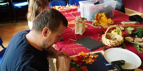 Powiększ grafikę: przyklej-sie-do-lasu-warsztaty-rodzinne-w-palacu-mlodziezy-650324.jpg