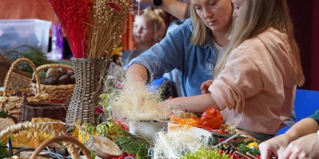 Powiększ grafikę: przyklej-sie-do-lasu-warsztaty-rodzinne-w-palacu-mlodziezy-650327.jpg