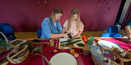 Powiększ grafikę: przyklej-sie-do-lasu-warsztaty-rodzinne-w-palacu-mlodziezy-650340.jpg