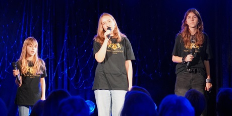 Powiększ grafikę: retro-szlagiery-tance-i-bajery-w-rytmie-gdanskich-dni-seniora-650824.jpg