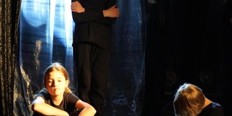 Powiększ grafikę: spektakl-grupy-proffeska-tylko-grzecznie-656454.jpg