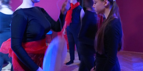 Powiększ grafikę: spektakl-grupy-proffeska-tylko-grzecznie-656459.jpg