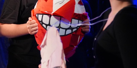 Powiększ grafikę: spektakl-grupy-proffeska-tylko-grzecznie-656464.jpg