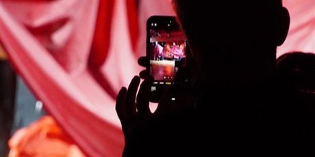 Powiększ grafikę: spektakl-grupy-proffeska-tylko-grzecznie-656476.jpg