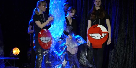 Powiększ grafikę: spektakl-grupy-proffeska-tylko-grzecznie-656481.jpg