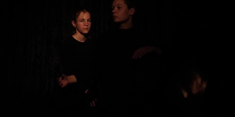 Powiększ grafikę: spektakl-krolowa-sniegu-grupy-teatralnej-lustra-sceny-693696.jpg