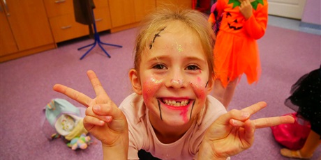 Powiększ grafikę: straaaszne-zajecia-z-pracowni-tanecznej-elzbiety-pruszko-654908.jpg