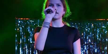 Powiększ grafikę: swiateczno-noworoczny-koncert-pracowni-wokalnej-670858.jpg