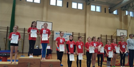 Uczestnicy zajęć pracowni akrobatyki na Mistrzostwach Gdańska o Puchar Neptuna