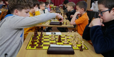 Powiększ grafikę: v-turniej-szachowa-zima-w-palacu-mlodziezy-671751.jpg