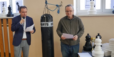 Powiększ grafikę: v-turniej-szachowa-zima-w-palacu-mlodziezy-671756.jpg